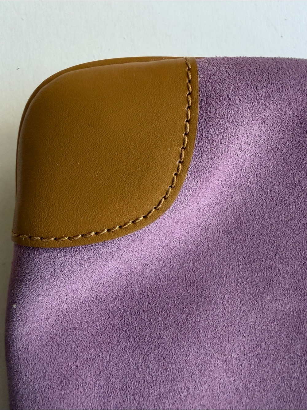 Authentic Gucci by Tom Ford Tiger Charm Lavender Shoulder Bag - Picture 15 of 17